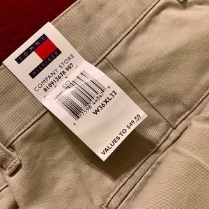 | (Sale) New Men’s Khaki Tommy Hilfiger Pants |